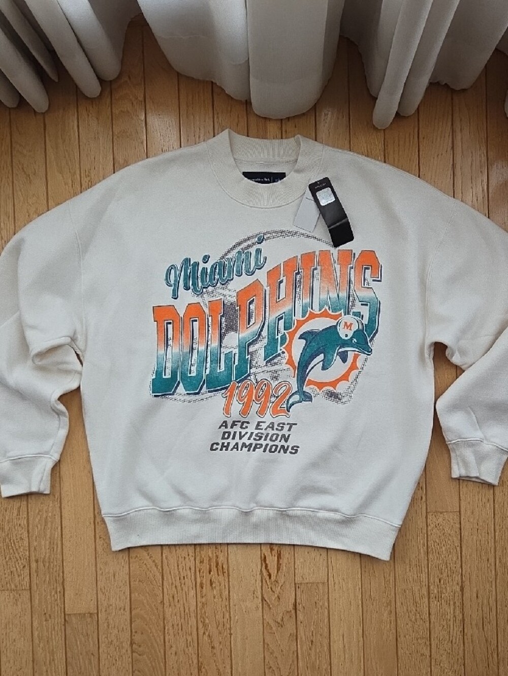 NWT Abercrombie NFL Miami Dolphins 1992 AFC East Champions Crewneck Sweatshirt M - Picture 2 of 8